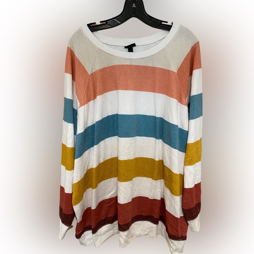 “Torrid” Sweatshirt
Size 4 equivalent to a size 26
Brand New & Never Worn 
$25
